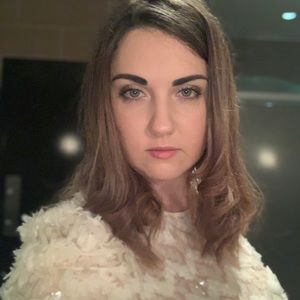 Meet your Posher, Elena